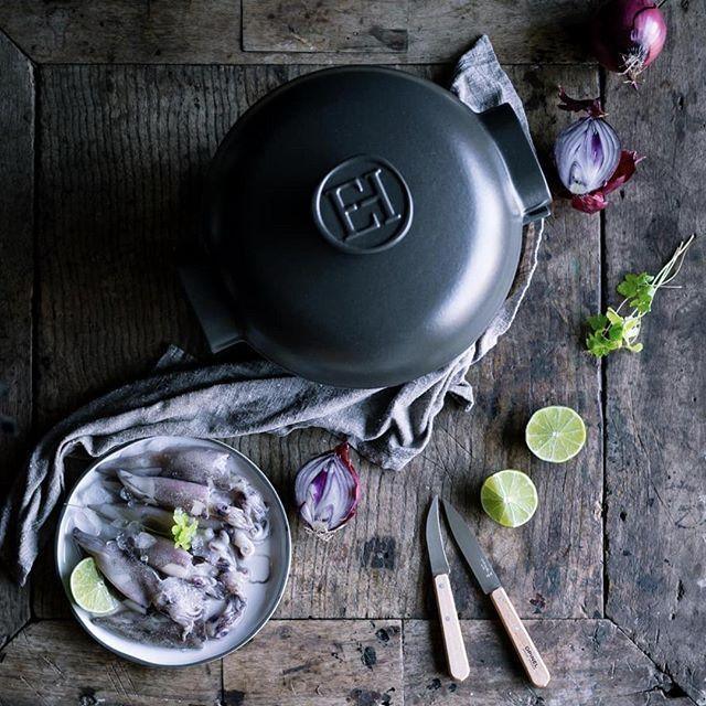 Emile Henry Delight Round Casserole Dish Slate 22.5cm 2l - HAUSwares