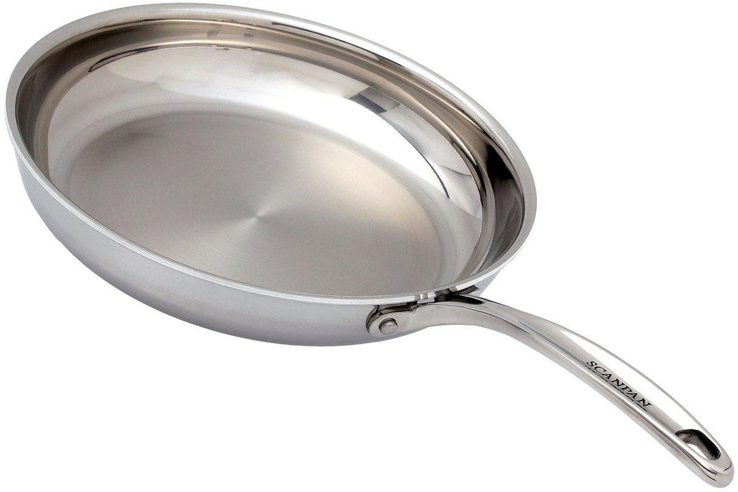 A stainless steel sauté pan with a polished finish and a long handle, shown on a plain white background. The brand name 'WANDN' is visible on the handle.