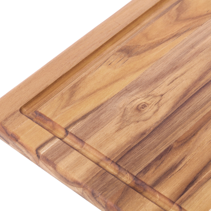 TeakHaus Essentia Chopping Board With Juice Canal Close Up